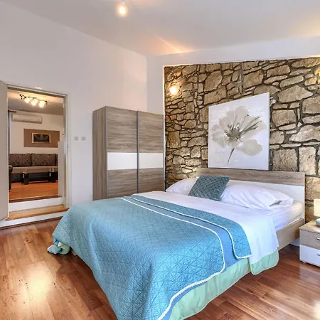 Апартаменты Rustica By Interhome