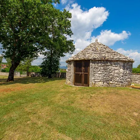 Rustica By Interhome アパート Kršan