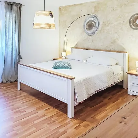 Rustica By Interhome Kršan